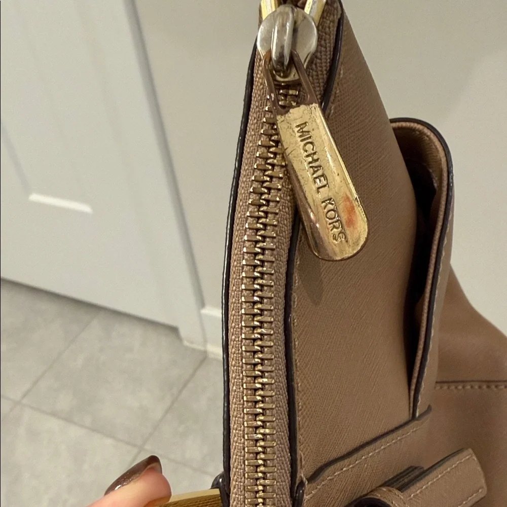 Michael Kors Beige Leather Tote - Picture 9 of 12